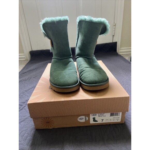 UGG W Bailey Button Emerald Green  Fur Boots Womens SZ US 7/UK 5.5 Glam Chic - Picture 1 of 16